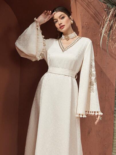 Al Najma Abito lungo tradizionale arabo da donna con ricamo floreale, polsini con frange e maniche a campana, modesto kaftan