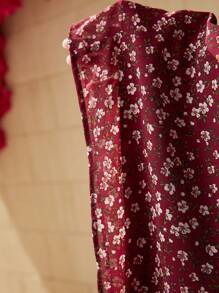 Mulvari Burgundy Red Plus Size Women's Floral Print Batwing Sleeve Dress - Burgundy - View 4