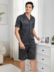 Men's Short Sleeve Diamond Pattern Pajama Set