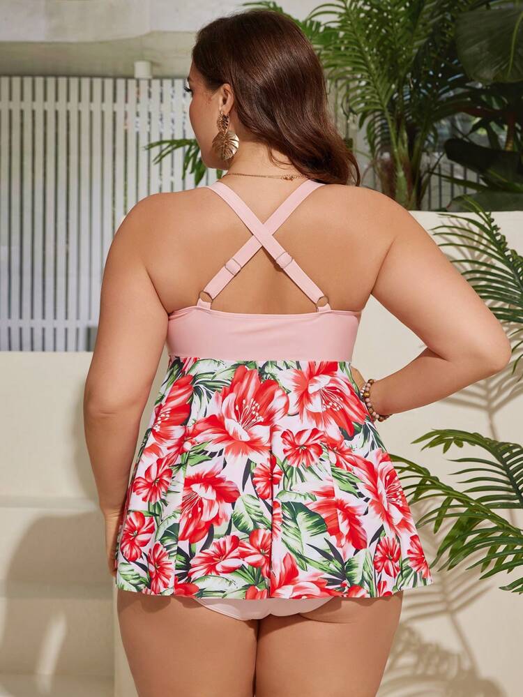 Summer Plus Size Tropical Printed Patchwork Halter Top With Solid Color Triangle Bottom Tankini Set