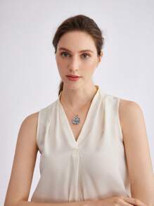 MOTF PREMIUM 藍色花朵吊飾項鍊 - 金色 - 查看 6