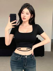 DAZY 修身短袖T恤，钻石扣和镂空设计，夏季，短款上衣，女士