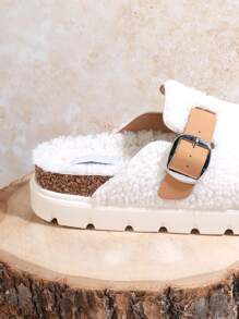 SHUZIA Women's Warm Furry White Slippers