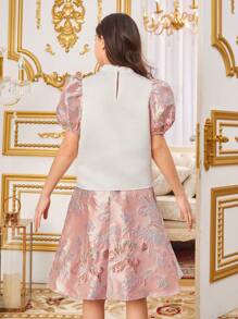 SHEIN Traje De Dos Piezas Para Niña Con Camisa Manga Abombada De Cuello Levantado Y Falda Casual De Jacquard Unida Por Medio De Empalme - Rosa - Ver 2