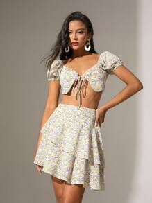 SHEIN Holidaya 2 件 Anewsta 休闲碎花黄色系带露肩荷叶边半身裙套装，度假风格