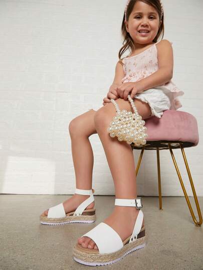 Mini mi Sandalias de plataforma de espadrille blancas para niñas, esenciales de verano - adorables, clásicas y lindas con correa de tobillo y punta abierta