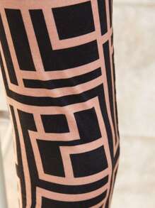 SHEIN Bộ áo thun cổ tròn và quần in hình cô gái Tween thường ngày - màu đen - Xem 3