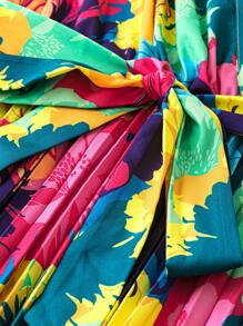 SHEIN 夏季大码花卉印花百褶下摆连衣裙 - 彩色 - 查看 3