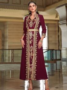 Al Najma 勃艮第红色女士金色装饰两件套连衣裙，端庄的全长摩洛哥卡夫坦连衣裙 - 酒紅色 - 查看 3