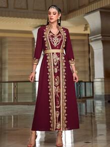 Al Najma 勃艮第红色女士金色装饰两件套连衣裙，端庄的全长摩洛哥卡夫坦连衣裙 - 酒紅色 - 查看 2