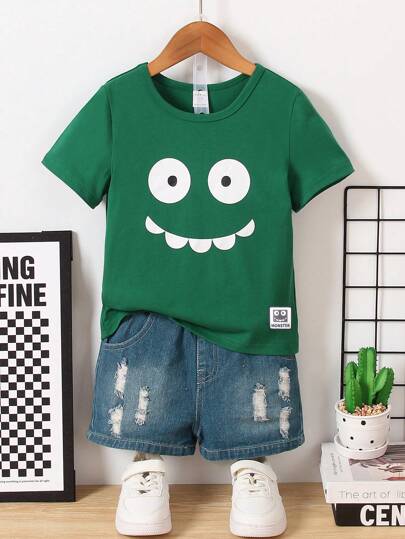 SHEIN Conjunto de playera de manga corta de unicolor con estampado de cara sonriente y shorts de estilo vintage simple, conjunto de vestir cómodo para verano para niño