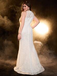 Plus Split Thigh Lace Formal Wedding Dress - White - View 2