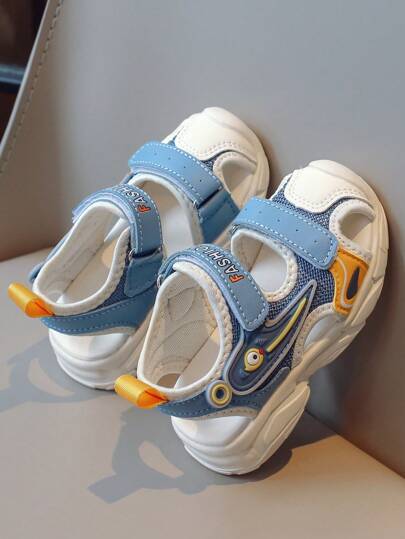 1 双儿童夏季运动凉鞋，防滑软底幼儿包头平底鞋