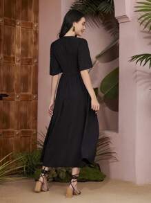 Al Najma 女士花卉刺繡飄蕩袖洋裝 - 黑色 - 查看 2