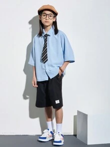 SHEIN Con trai Collared Nút lên Áo sơ mi Với Buộc Và Chất rắn Huy hiệu Quần short Dệt Bộ - Nhiều màu - Xem 7