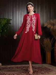 Al Najma 酒红色花朵刺绣灯笼袖缺口领口连衣裙