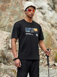Manfinity Sport Corelite 男士戶外景觀與標語印花t恤 - 黑色 - 查看 5
