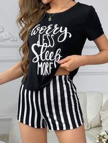 字母印花上衣搭配條紋短褲家居服2入組 - 黑與白 - 查看 5