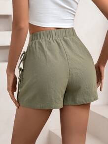 SHEIN Essnce Pantalones cortos informales color verde militar con cordón en la cintura - Verde militar - Ver 2