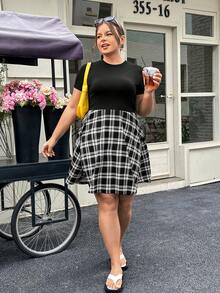 SHEIN Essnce Dành cho nữ cỡ lớn Mùa hè Thời trang mới Đi lại Bình thường Kỳ nghỉ Thanh lịch Ngày của Mẹ Đi làm Màu đen Đường khâu trên cùng Kẻ sọc tương phản Eo Váy chữ A Váy đen tay ngắn - Đen và trắng - Xem 6