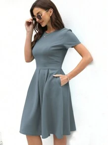 Vestido unicolor con bolsillo oblicuo con fruncido - Gris Oscuro - Ver 3