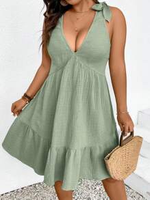 SHEIN Frenchy 大碼純色深v領洋裝