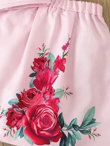 SHEIN Conjunto De Camiseta Y Falda Rosa Con Impresión Digital De Rosa Para Niñas Jóvenes En Verano