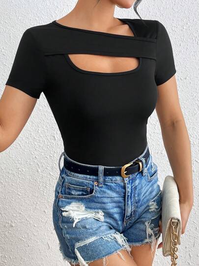 Chiquease Camiseta De Manga Corta Con Cuello Asimétrico Y Hueco Para Mujer