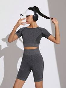 SHEIN Teen Girl Seamless Knitted Jacquard Raglan Short Sleeved T-Shirt And Shorts Sports Set - Dark Grey - View 2