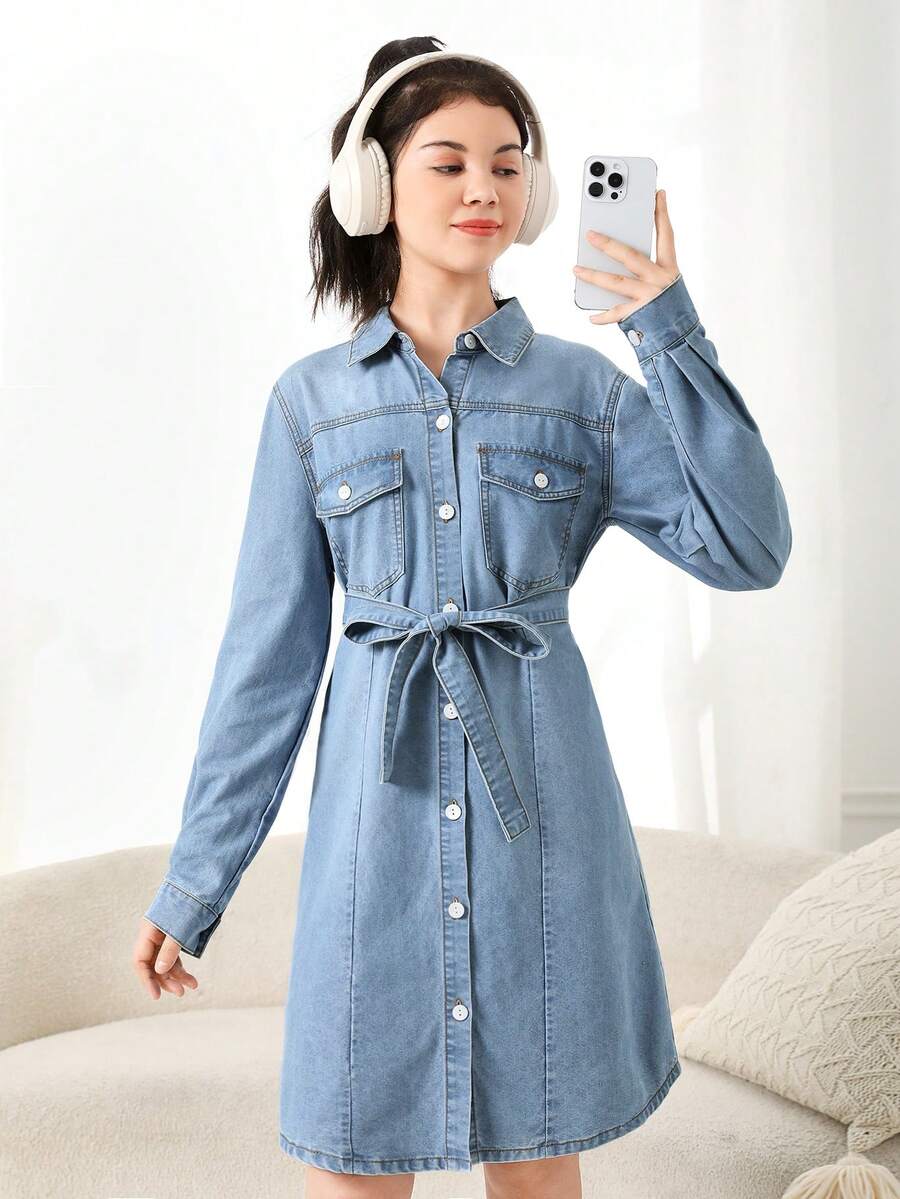 青少年女孩淺藍色戶外休閒長袖牛仔襯衫洋裝寬鬆版型繫領帶 - 淺色水洗藍 - 查看 1