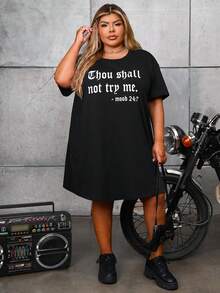 SHEIN CURVE+ 加大碼標語印花圓領連衣裙 - 黑色 - 查看 4