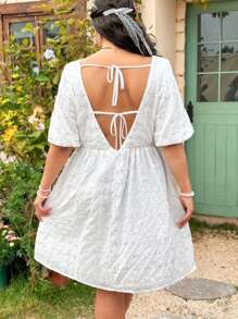 Dreamara Plus Size Women's Deep V-Neck Lantern Sleeve Dress - White - View 1