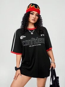 SHEIN EZwear CURVE Camiseta de manga corta holgada con cuello redondo y estampado de letras para mujer de talla grande - Negro - Ver 6