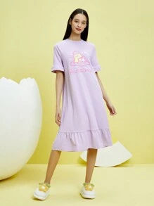 Gudetama X SHEIN Cartoon Letter Pattern Ruffle Hem Purple Nightgown - Purple - View 1