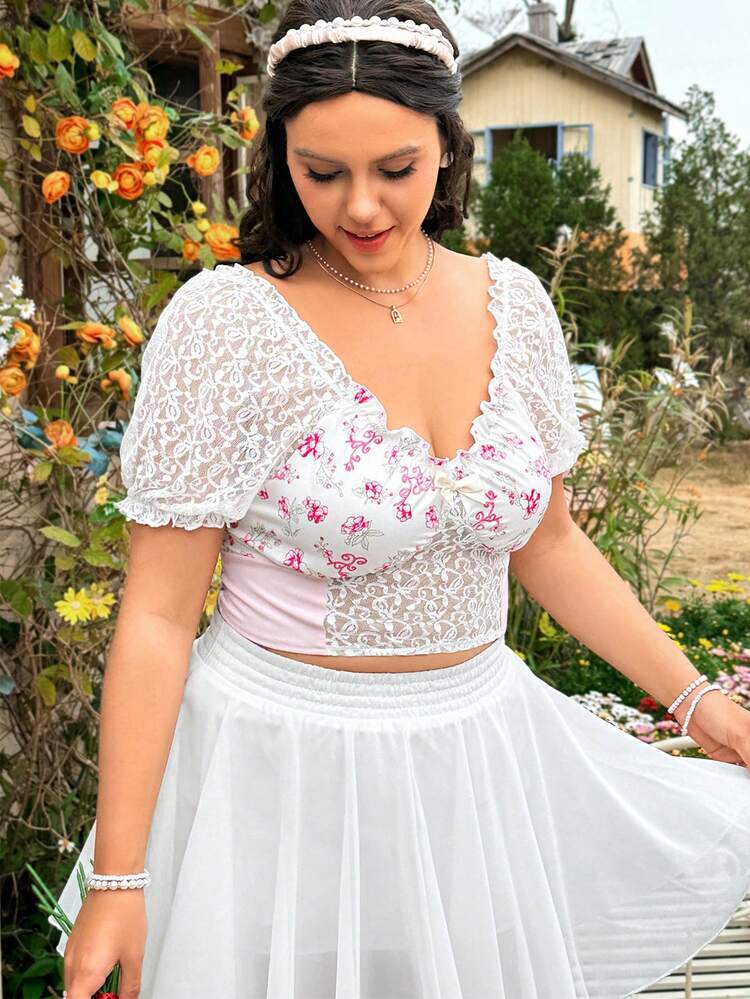 Plus Size Women's Lace Panel Floral Print Shirt