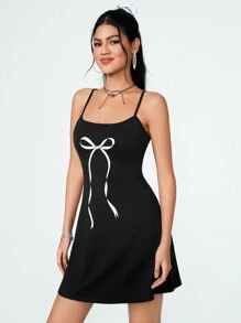 SHEIN Qutie 优雅休闲蝴蝶结印花吊带连衣裙 - 黑色 - 查看 6