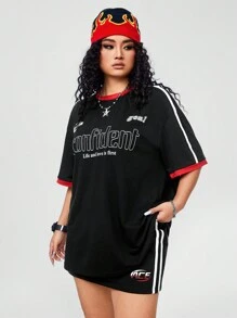 SHEIN EZwear CURVE Camiseta de manga corta holgada con cuello redondo y estampado de letras para mujer de talla grande - Negro - Ver 5