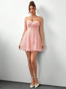 SHEIN Belle 浪漫的3d花卉布料,無肩帶蓬松女式雞尾酒派對裙 - 粉色 - 查看 3