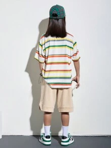 SHEIN Con trai Hàn Quốc Phong cách Đầy màu sắc dễ thương Sọc Chi tiết vá Vòng cổ Áo chui đầu Dệt kim Ngắn tay Áo thun - Nhiều màu - Xem 3