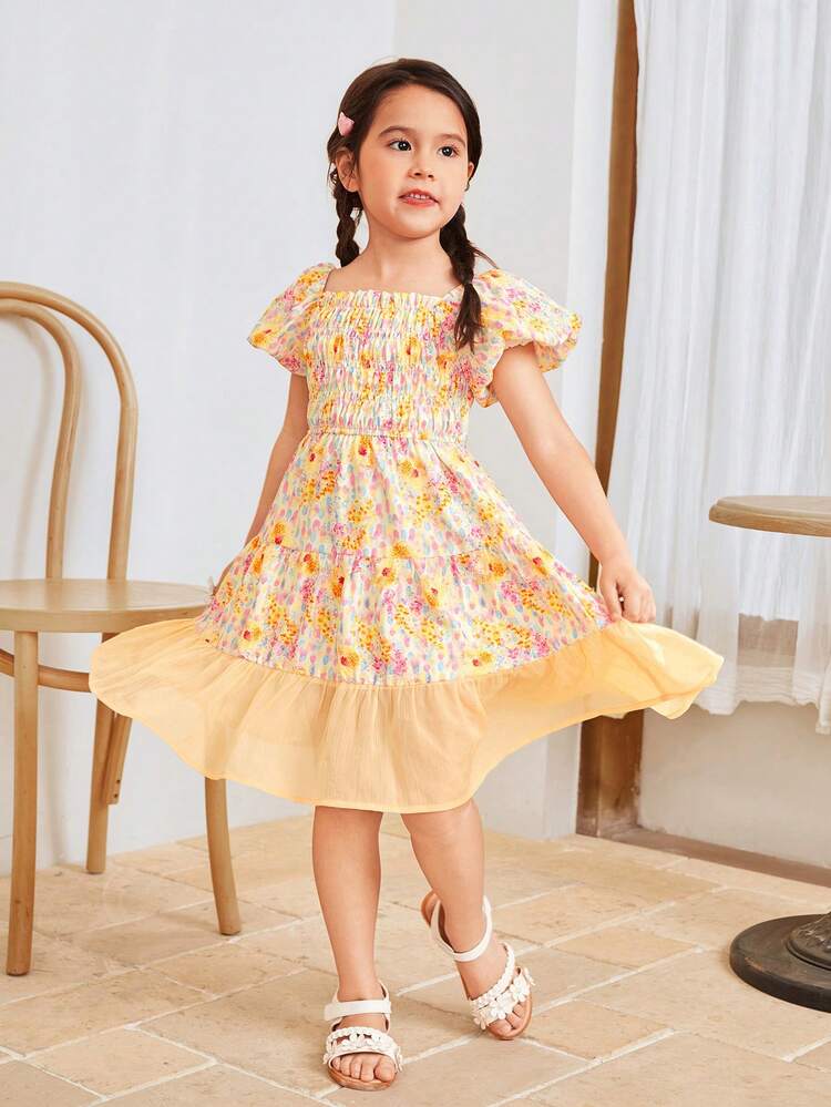Young Girl Loose & Casual Sweet Floral Patchwork Puff Sleeve Shirred Mid-Length Dress