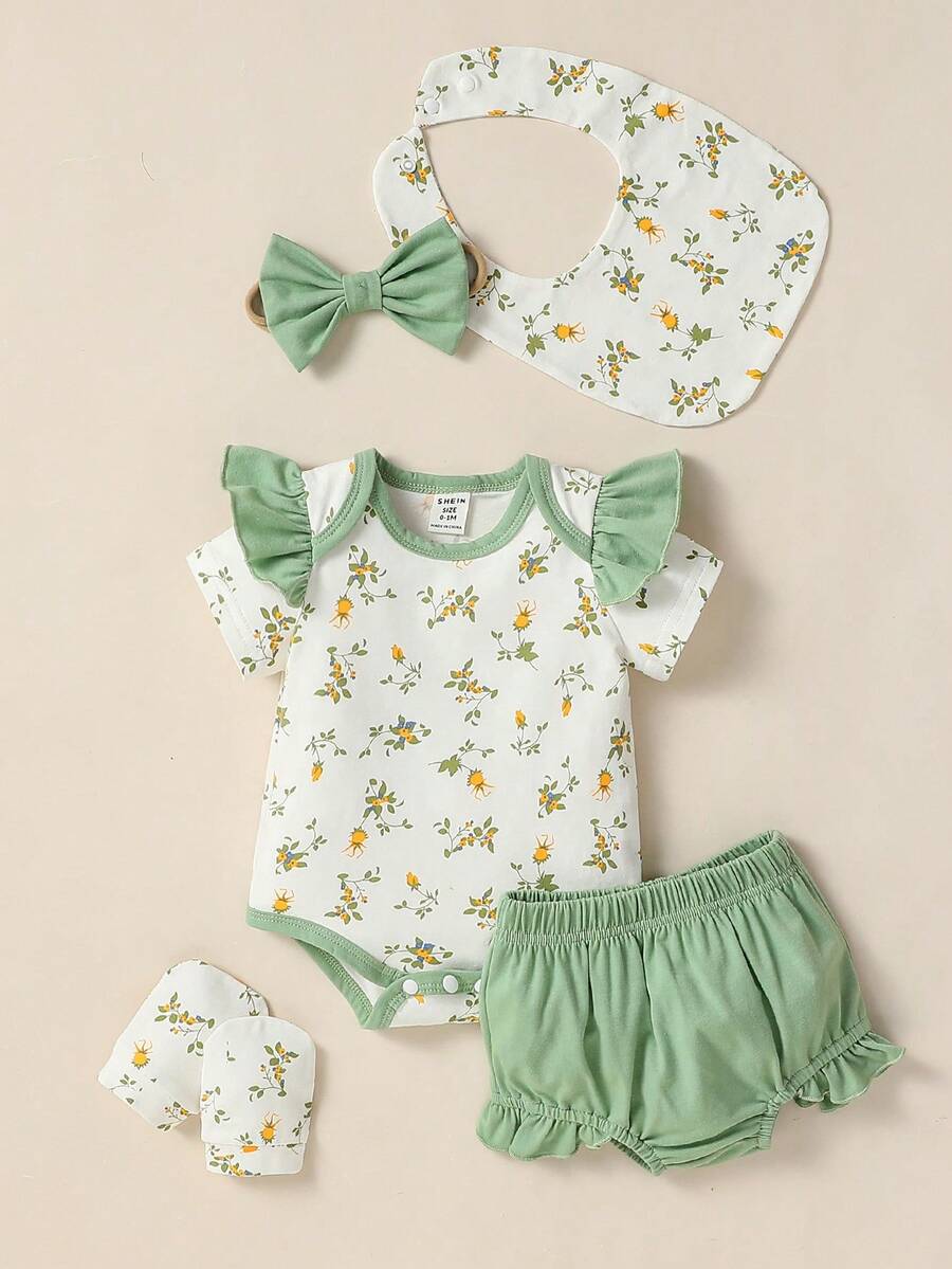 SHEIN Baby Girl Flower Printed Short Sleeve Bodysuit And Shorts Set, Includes Headband, Drool Bibs And Gloves