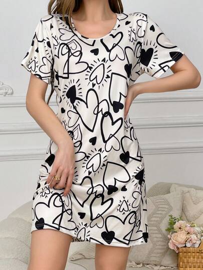 GIOIA TANG Artist Girlcore Heart Print Short Sleeve Nightgown, For Summer, Vacation, Ibiza Fits