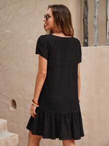 SHEIN Clasi Ladies' Solid Color V-Neck Petal Short Sleeve Dress