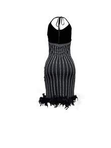 女士时尚水钻装饰仿羽毛交叉露背吊带连衣裙 - 黑色 - 查看 4