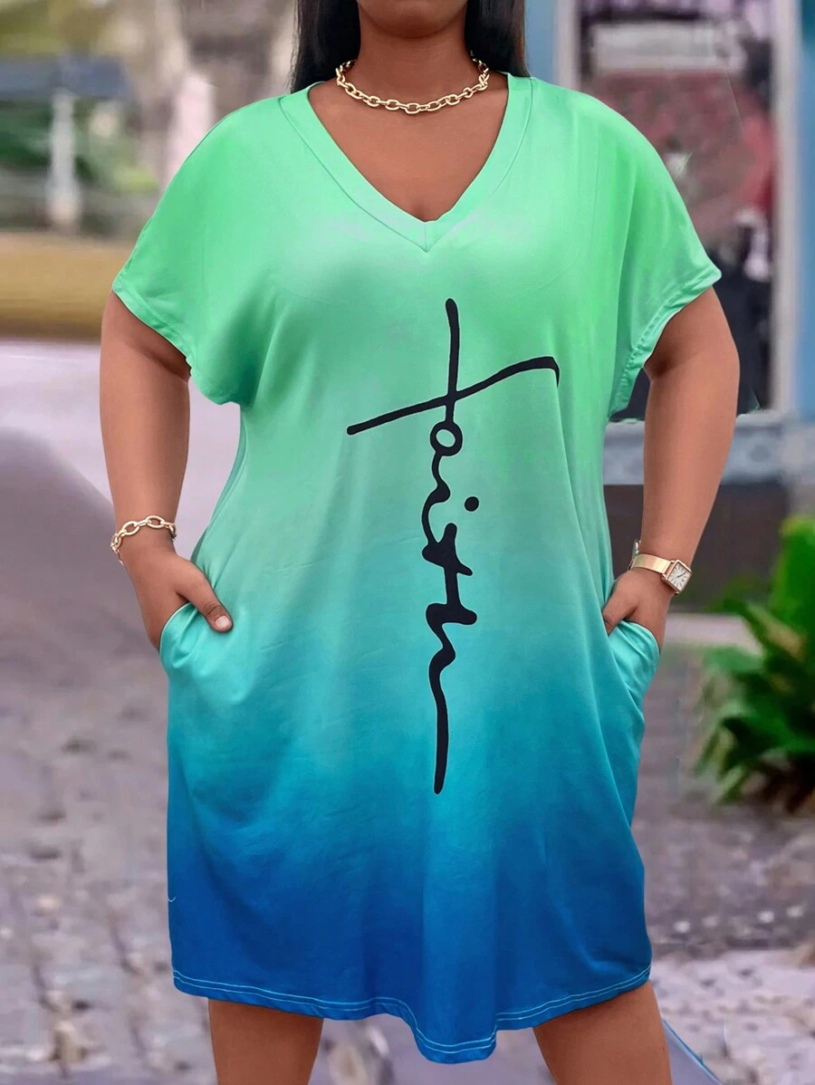 Maweii Hơn Bóng Đồ họa Chữ cái Cổ chữ V Váy áo thun - Nhiều màu - Xem 1