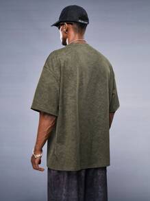 Manfinity RebelGame Men's Knitted Casual T-Shirt With Starry Print - Green - View 2