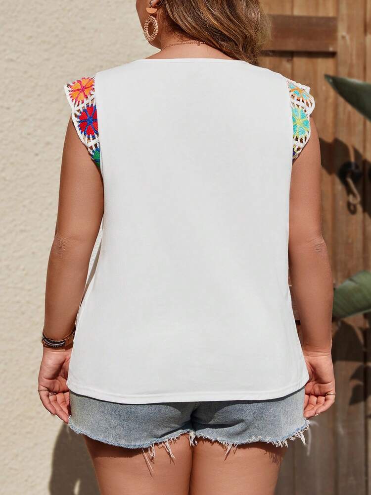 Plus Size Crochet Panel Printed T-Shirt