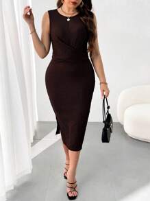 Flirla Robe Midi Avec Encolure Ronde Pour Femmes De Grande Taille, Sans Manches, Avec Croisement À La Taille Cintrée Et Fente Latérale - Marron - Voir 1