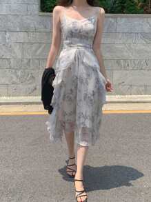 DAZY Damen elegantes Sommerkleid mit floraler Bedruckung, geraffter Taille und Rüschensaum an den Trägern, Lässig Damenkleid