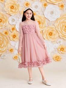 SHEIN 青少女漂亮的圓領泡泡袖長袖中長款3d花瓣裙 - 粉色 - 查看 4